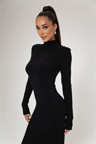 Dating a czech woman liliia from prague with Dark Brown hair 29 years old photo-9