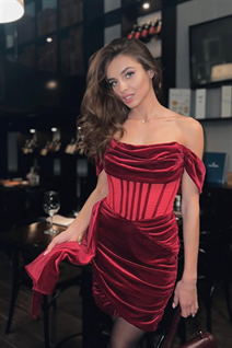 Meet Ukrainian girl tatiana from kyiv with Dark Brown hair age 25