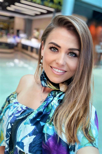 Date ukrainian tatiana from odessa with Light Brown hair age 35
