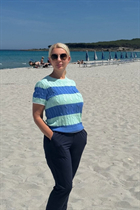 london bride tatiana with Blonde hair age 49 photo-15