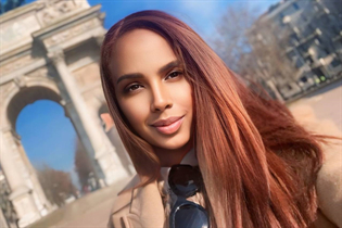 Novia de madrid diana con pelo Rojo y edad 37 photo-23