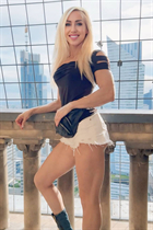 Mujer perfecta nataliya de hierden con pelo Rubio y edad 46 photo-2