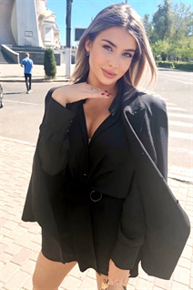 Mariée ukrainienne par correspondance sofiia de nikolaev avec Blond cheveux, âge 20