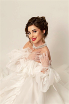 monaco-ville bride elena with Dark Brown hair age 42 photo-5