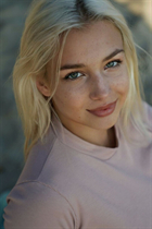 Gorgeous Ukrainian woman alina from kiev with Blonde hair age 22 photo-4