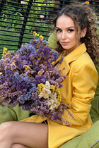 Dating a ukrainian woman yana from kiev with Light Brown hair age 37 photo-12