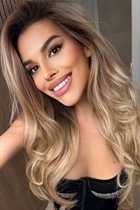 Girl from paris lina with Light Brown hair age 23 photo-2