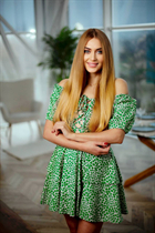 Stunning Ukrainian woman anna from krivoy rog with Blonde hair age 33 photo-1