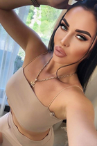 Fille de alania elmira aux cheveux Noirs, age 39 photo-2