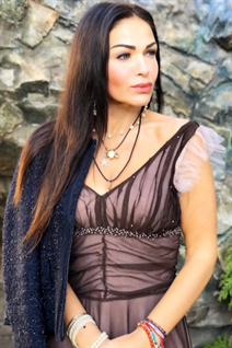 Fille allemande hanna de berlin avec Chatain clairs cheveux 41 ans