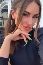 Ukrainian woman online vikky from kiev with Blonde hair age 36 photo-32