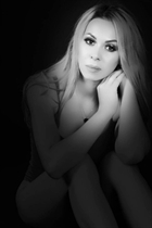 Single Ukrainian lady karina from kiev with Blonde hair age 33 photo-25