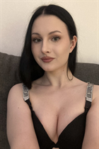 Pretty Ukrainian girl darya from kyiv with Black hair age 20 photo-5