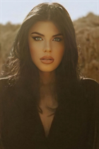 Perfect woman daria from vienna  with Black hair age 30 photo-10