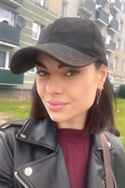 Beautiful wife from Ukraine oksana from zaporizhzhia with Dark Brown hair age 33 photo-1