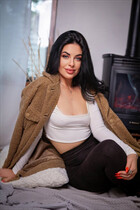 Ukrainian lady marina from kiev with Black hair age 36 photo-1