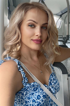 zagreb bride viktoria with Blonde hair age 38 photo-23