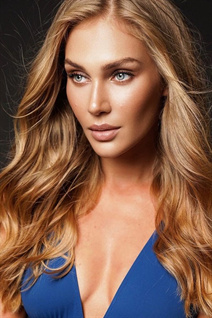 Russian pretty woman veronika from kiev with Blonde hair age 33