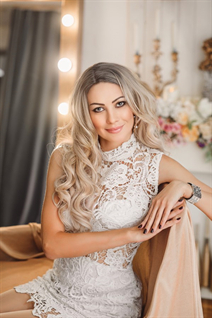 Stunning Russian bride elena from tashkent with Blonde hair age 39