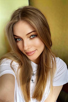 Ukrainian bride maria from kiev with Light Brown hair age 25 photo-17