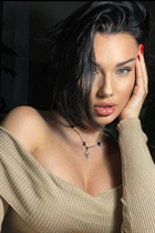 Ukrainian single woman valeria from mariupol with Black hair age 31 photo-53