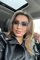 Wife from Ukraine anna from kharkov with Blonde hair age 34 photo-18