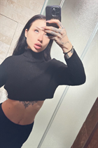 Novia ucraniana anna de khmelnitsky con pelo Negro y edad 22 photo-32
