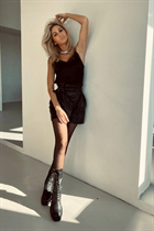 Girl from flagstaff marina with Blonde hair age 44 photo-23