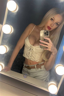 Femme ukrainienne pour le mariage yana de kiev avec Blond cheveux, âge 42