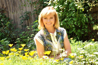 Superbe femme ukrainienne elena de kharkov aux cheveux Blond, age 63 photo-10