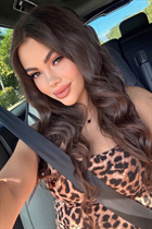 Pretty girl daria from miami with Dark Brown hair age 24 photo-5