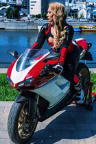 Russian bride online yana from moscow with Blonde hair age 34 photo-3