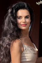 Mariée tchèque elena de prague avec Noirs cheveux 50 ans photo-36