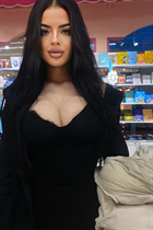 Dating moldovan woman vanessa from kishinev with Dark Brown hair age 20 photo-2