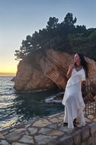 Dating a ukrainian woman kris from ivano-frankivsk with Black hair age 41 photo-2