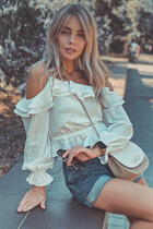 Meet Ukrainian girl anna from cherkassy with Dark Brown hair age 29 photo-6