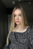 Jolie fille oksana de wroclaw avec Blanc gris cheveux, âge 24 photo-8