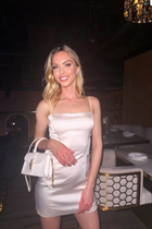 ottawa bride kateryna with Blonde hair age 31 photo-3