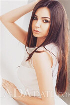 Hot Ukrainian brides christina from kiev with Dark Brown hair age 32