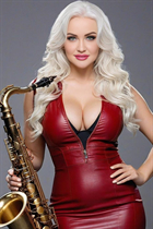 Ukrainian woman maryna from kiev with Blonde hair age 37 photo-9