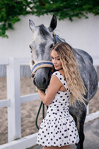 Ukrainian woman for marriage yulia from dnieper with Light Brown hair age 39 photo-1