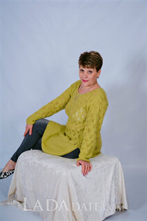 Young Ukrainian girl svetlana from cherkassy with Blonde hair age 51