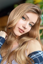 Bride from wrocław veronika with Blonde hair age 24 photo-2