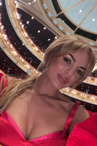 Jolie fille victoria de rome avec Brunette cheveux, âge 31 photo-19