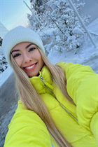 Stunning Ukrainian girl karina from kharkov with Light Brown hair age 29 photo-9