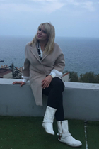 Sortir avec une femme allemande svetlana de berlin avec Blond cheveux 56 ans photo-15
