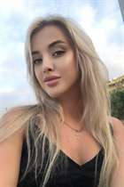 Ukrainian wife from sumy olesya with Blonde hair age 27 photo-4