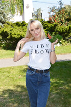 Ukrainian wife anna from dnepr with Blonde hair age 35 photo-9