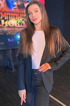 Dating ukrainian woman marina from kiev with Dark Brown hair age 31 photo-4