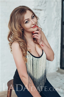 Pretty Ukrainian girl maria from dnepr with Light Brown hair age 29